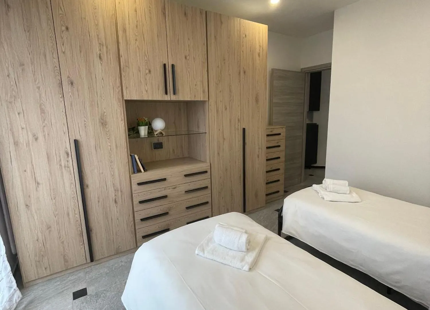 Bnbook Residenza Balzarotti Rho 0*,  Italy