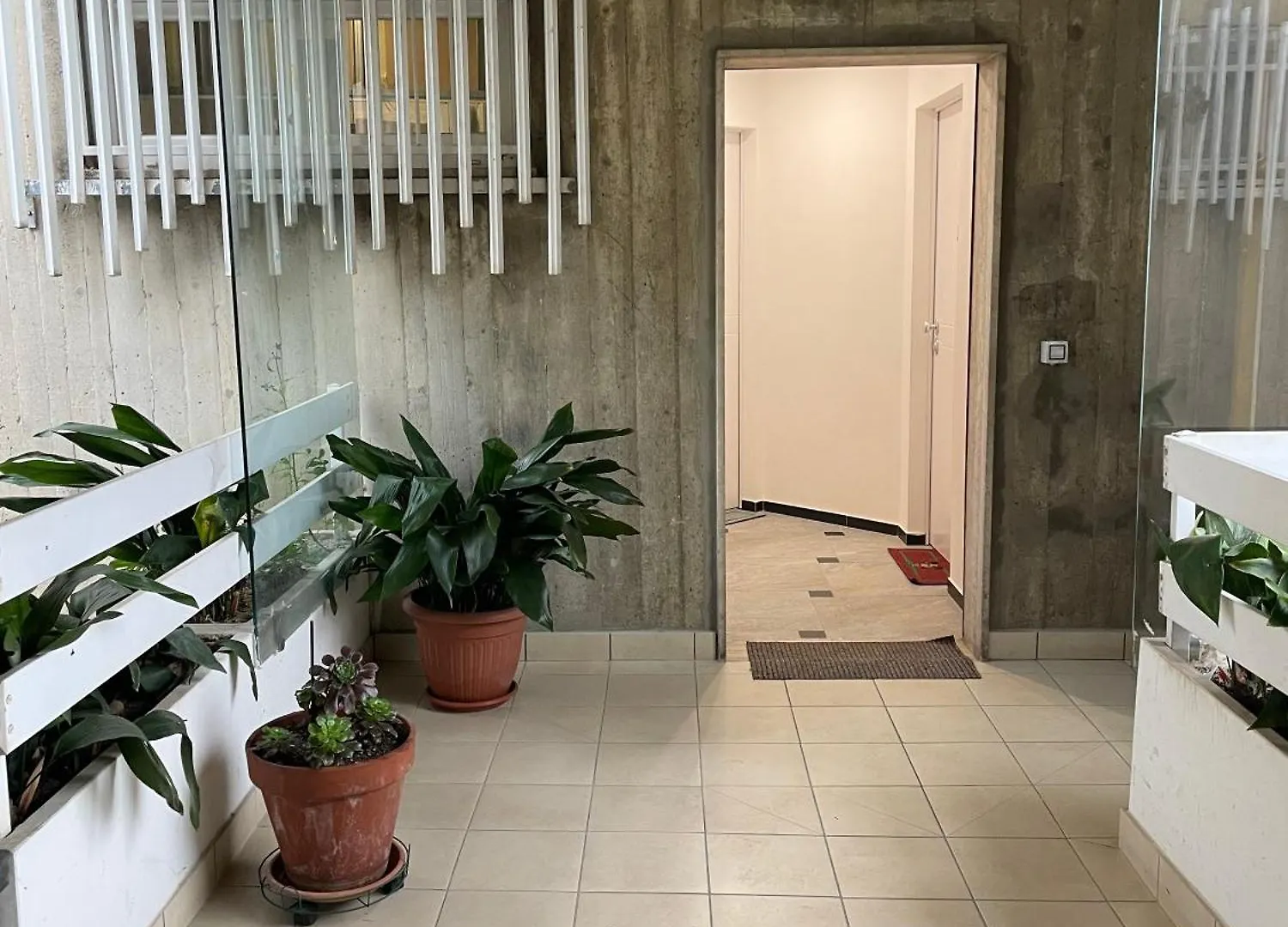 Bnbook Residenza Balzarotti Rho 0*,